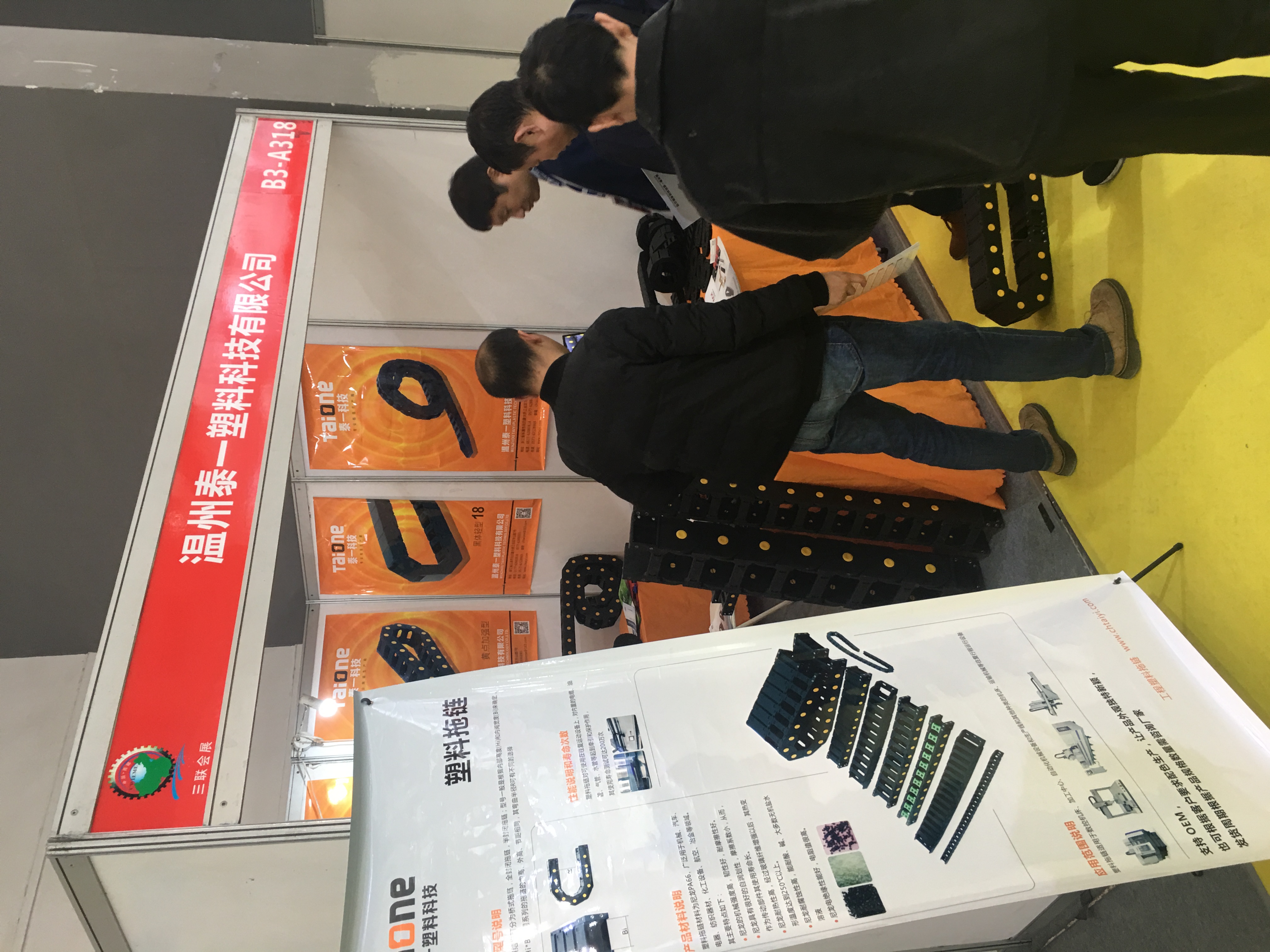 風(fēng)電、太陽能發(fā)電棄電量和棄電率實(shí)現(xiàn)“雙降”